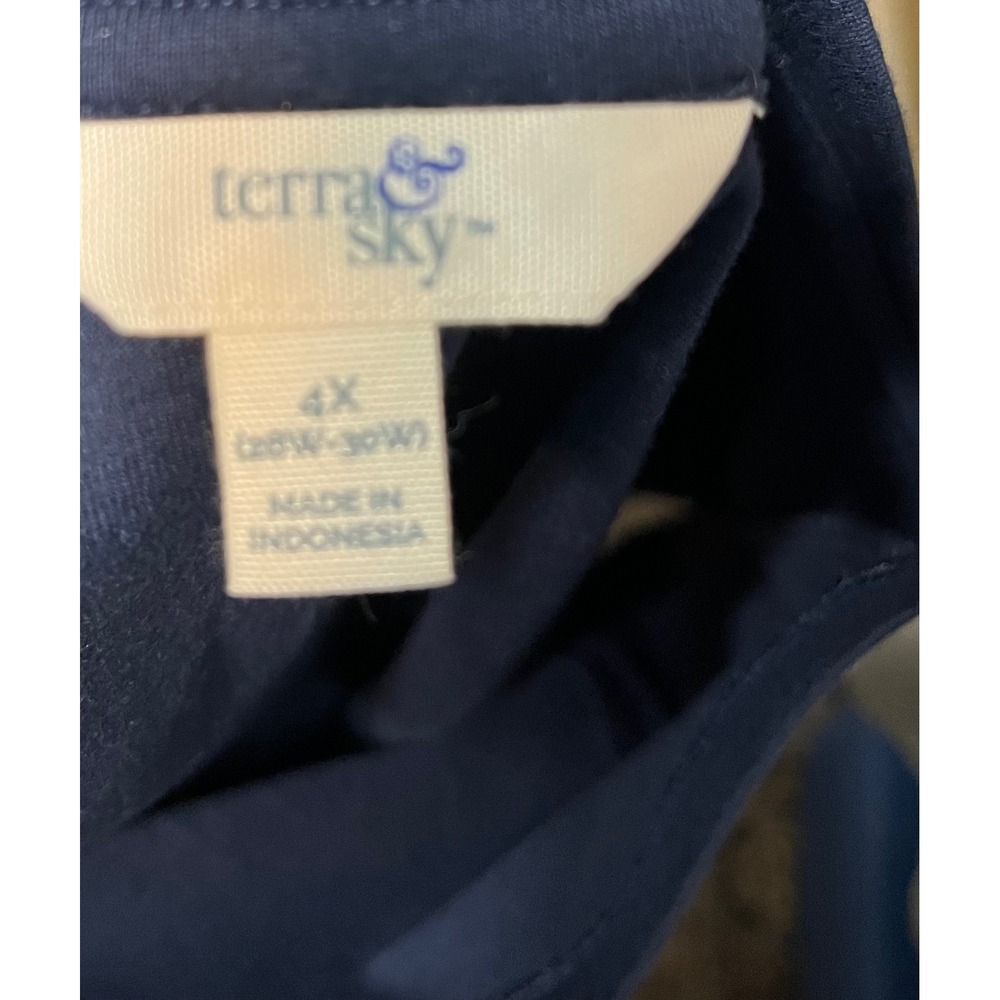 Terra & Sky Navy Blue V-Neck Dress - Picture 3 of 4